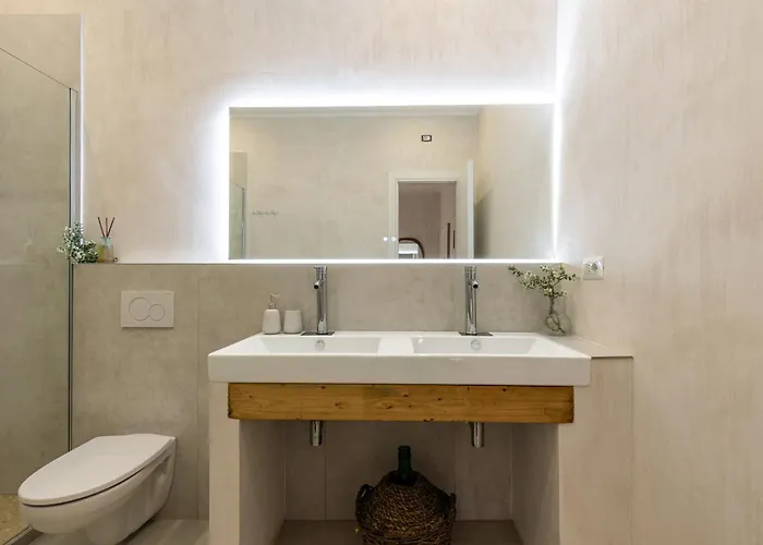 221 District, Al Colosseo Apartment